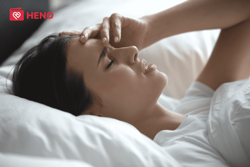 Tại sao nhiều người có triệu chứng mất ngủ hậu COVID?